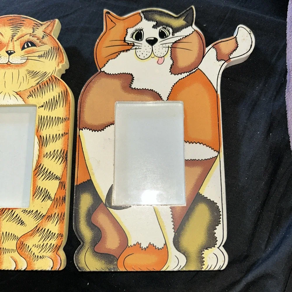 Vintage Lot Of 2 Orange Stripe Brown Black Cat Photo Frames 7 1/2 X 4 Wood Glass